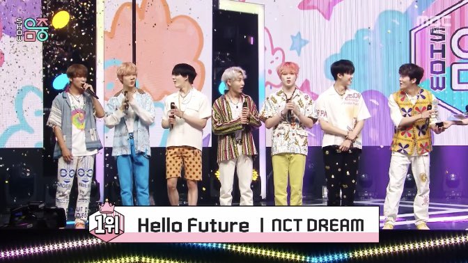 markeu_leei's tweet photo. BOLEH NANGIS GA SII???  CONGRATS BUAT 7 DREAM💚🌈
always proud of you seven dreams, and you must keep your health

HELLO FUTURE 3TH WIN !! 🏆💚

#HelloFuture3thWin
#7DREAM3thWin
#7WinsFor7Dream 
@NCTsmtown_DREAM https://t.co/EQUD0kjqEW