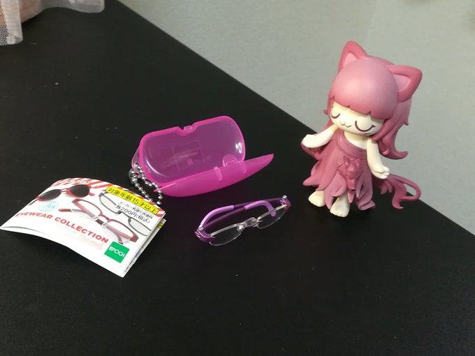 アイウェアコレクションカジュアルよりツーポイント!!
てかかけられるとは思わなかったwwwww
多少プラが曲がるからしっかり収まるぞ!
DDHにオススメ! 