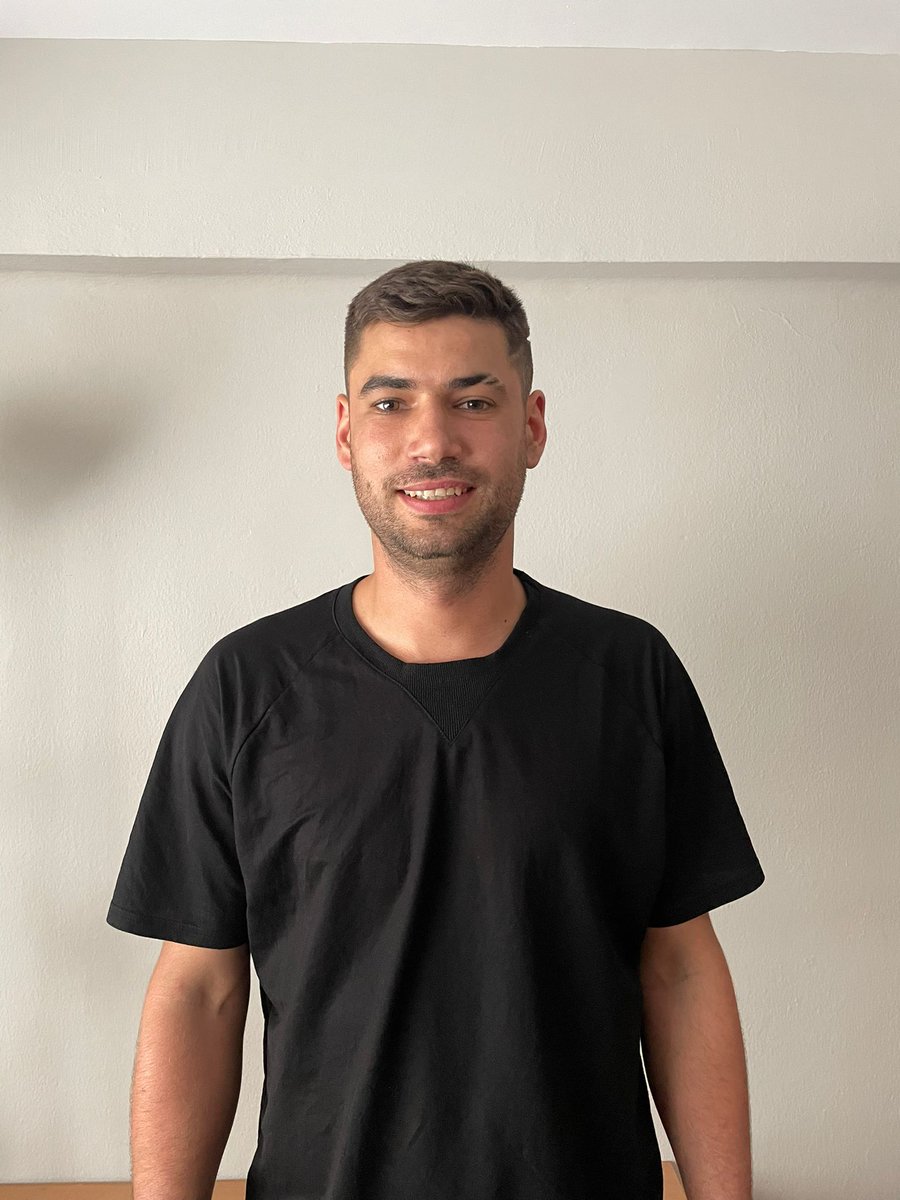 JuanFlrez1's tweet photo. Jueves,15/7/21, despedimos la temporada del programa #DeTodounPoco con @JuanFlrez1 .Nos visitarán Manuel Jesús Prieto Alvarez,  Presidente del Siderúrgico Llaranes Club de Fútbol e IKER CAVEDA CANO jugador del Regional.
De Todo Un Poco(19 a 21 horas) en @ApqRadio 91.5/ 106.1 FM https://t.co/A9LQ9kOomx