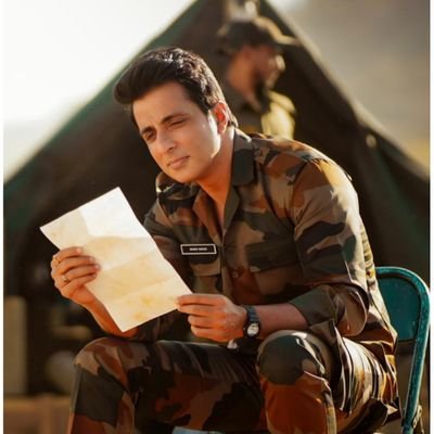 Sonu42807777's tweet photo. एसएससी जीडी वालों सब कहां हो आओ सब एक साथ मिलकर ��ल्ला बोलो अपने हक की लड़ाई लड़ो वरना यह निकम्मा सरकार तुम्हारे लिए कुछ नहीं करेगा l  @AmitShahOffice @PMOIndia @HMOIndia

#ssc_gd_notification  #ssc_gd_notification https://t.co/lQUq49wujn