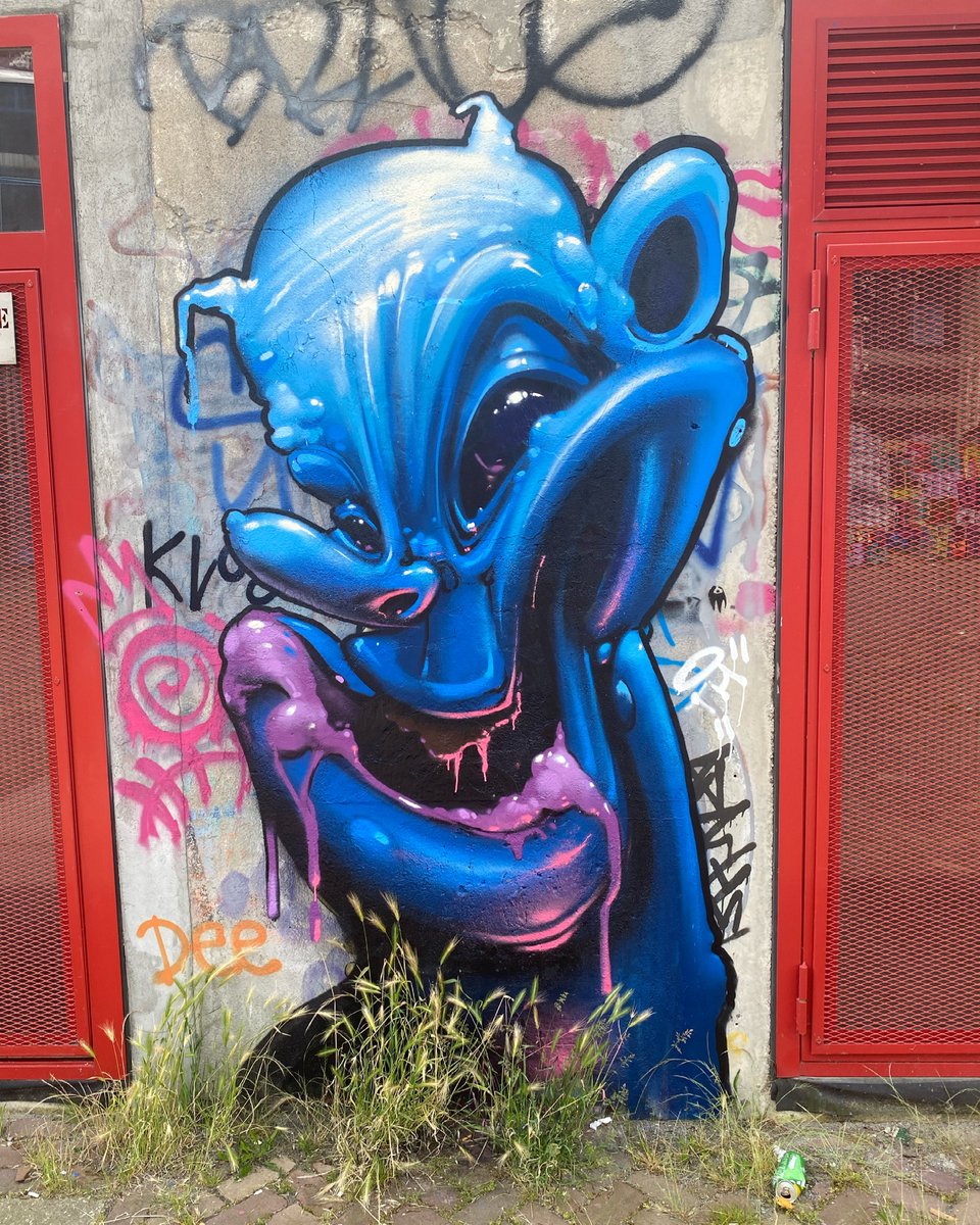 Biblotek's tweet photo. Foaming At The Mouth #deeffeed #streetart #urbanart #graffiti #ndsm #amsterdam https://t.co/tlfDf5FXkZ