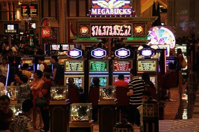 The Evolution of online casinos Platforms: Past, Present, Future