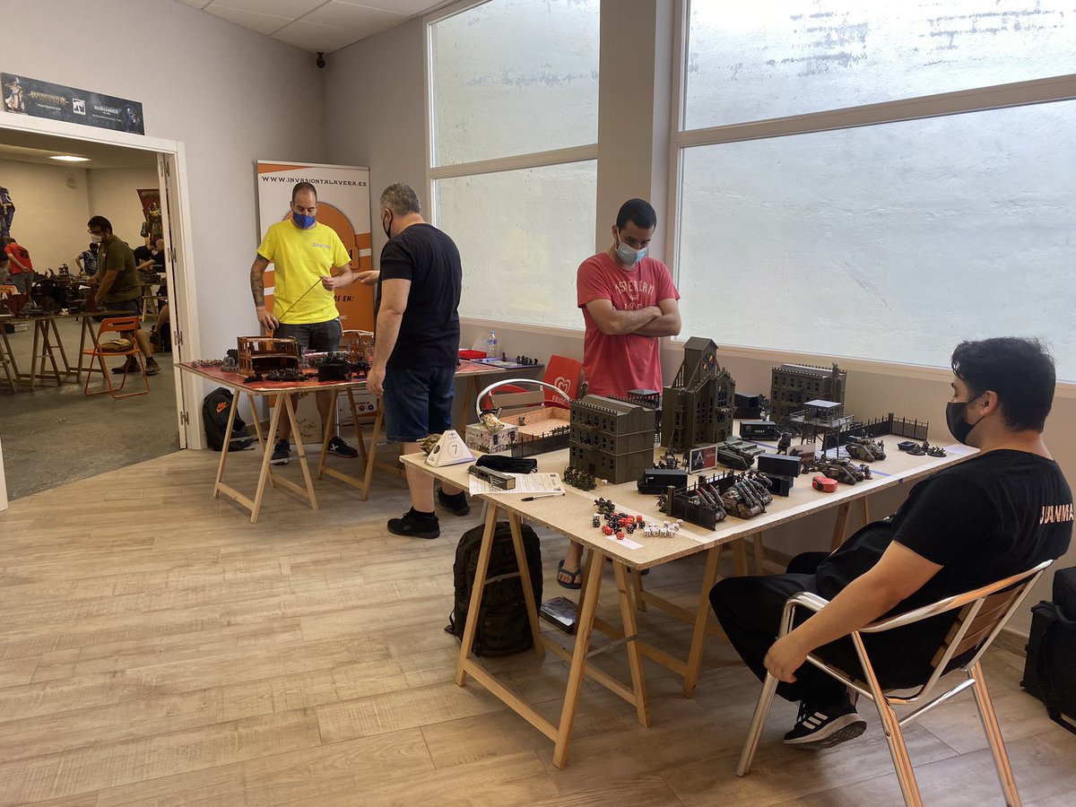 Invasiontalaver's tweet photo. Torneo de #warhammer40k en @Invasiontalaver de la mano de @Cobradorwaaagh . Estrenamos zona de juego https://t.co/KXkYwbLkVF