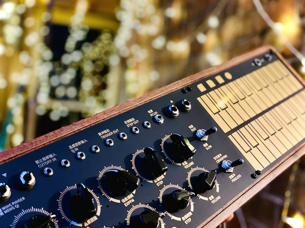 foundsound_'s tweet photo. Wowwee! 😱 The Wing Pingers are in!! 🕊🔫
#MengQiMusic #WingPinger
#🔎🔈 https://t.co/8O9cImhKnt https://t.co/nyJEi2FqwO