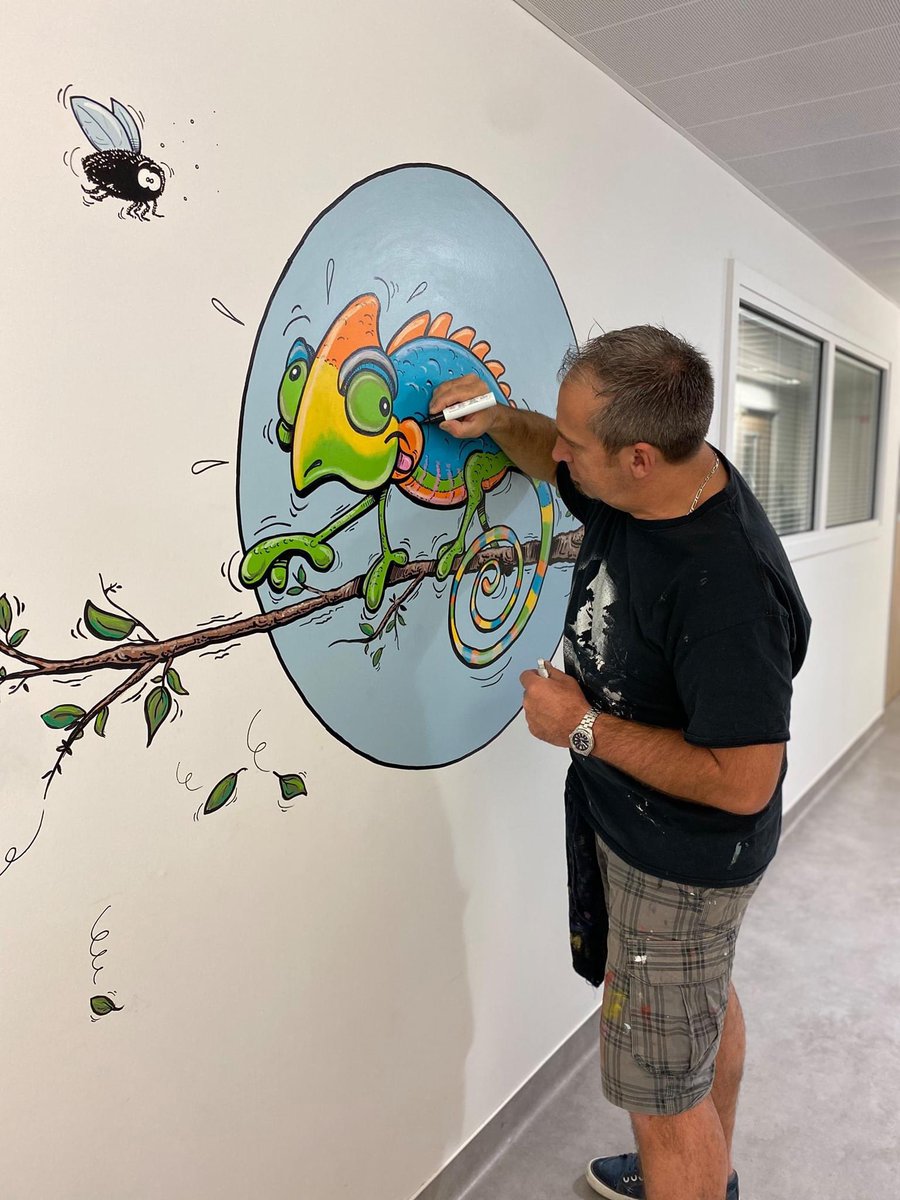 dekortmurs's tweet photo. Fresque GHR de Mulhouse…service des nourrissons.
@ghrmsa @mulhouse @MulhouseAgglo @MyMulhouse @DNAMulhouse @lalsace #fresque #peinture #peinturemurale #deco #hopitaux #maternité https://t.co/LC3uuYKix4