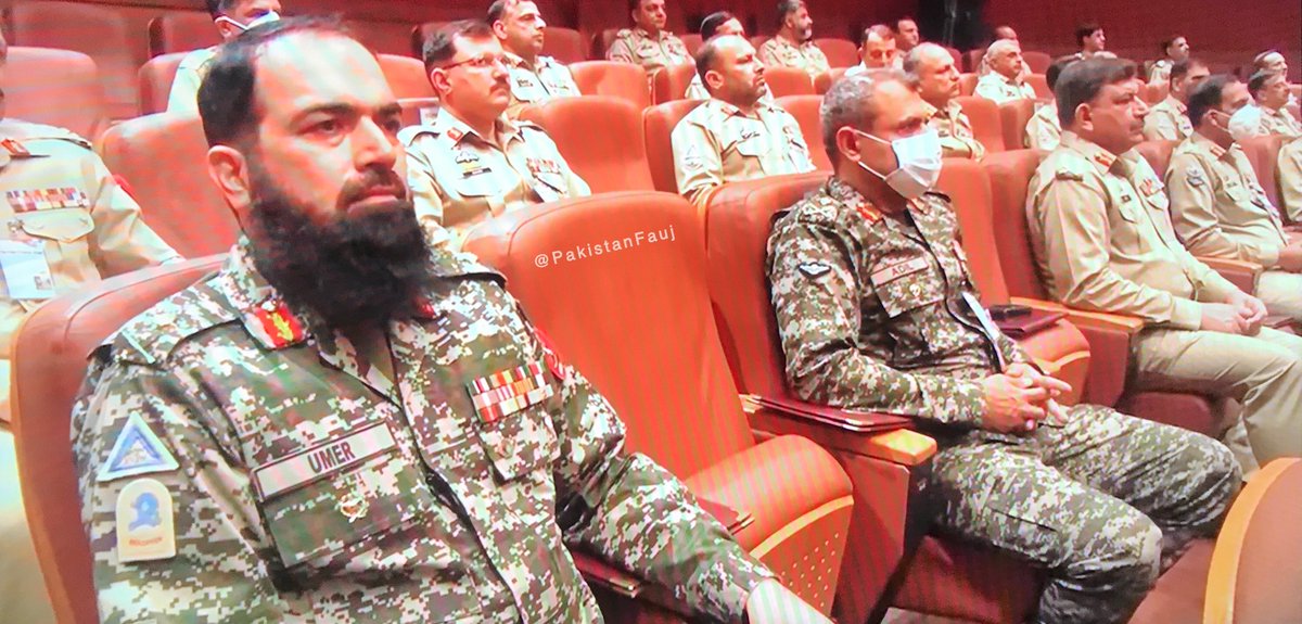 PakistanFauj's tweet photo. IGFC South KPK, Major General Muhammad Umer Bashir

#IGFC North KPK,
Maj Gen Adil Yamin

#FC #KPK is deployed along #Pakistan-#Afghan border, maintaining law &amp; order in border &amp; tribal areas from Broghil Pass in the North to Gomal River in the South

#ThankYouFC #ISPR https://t.co/i8NaEOpflX