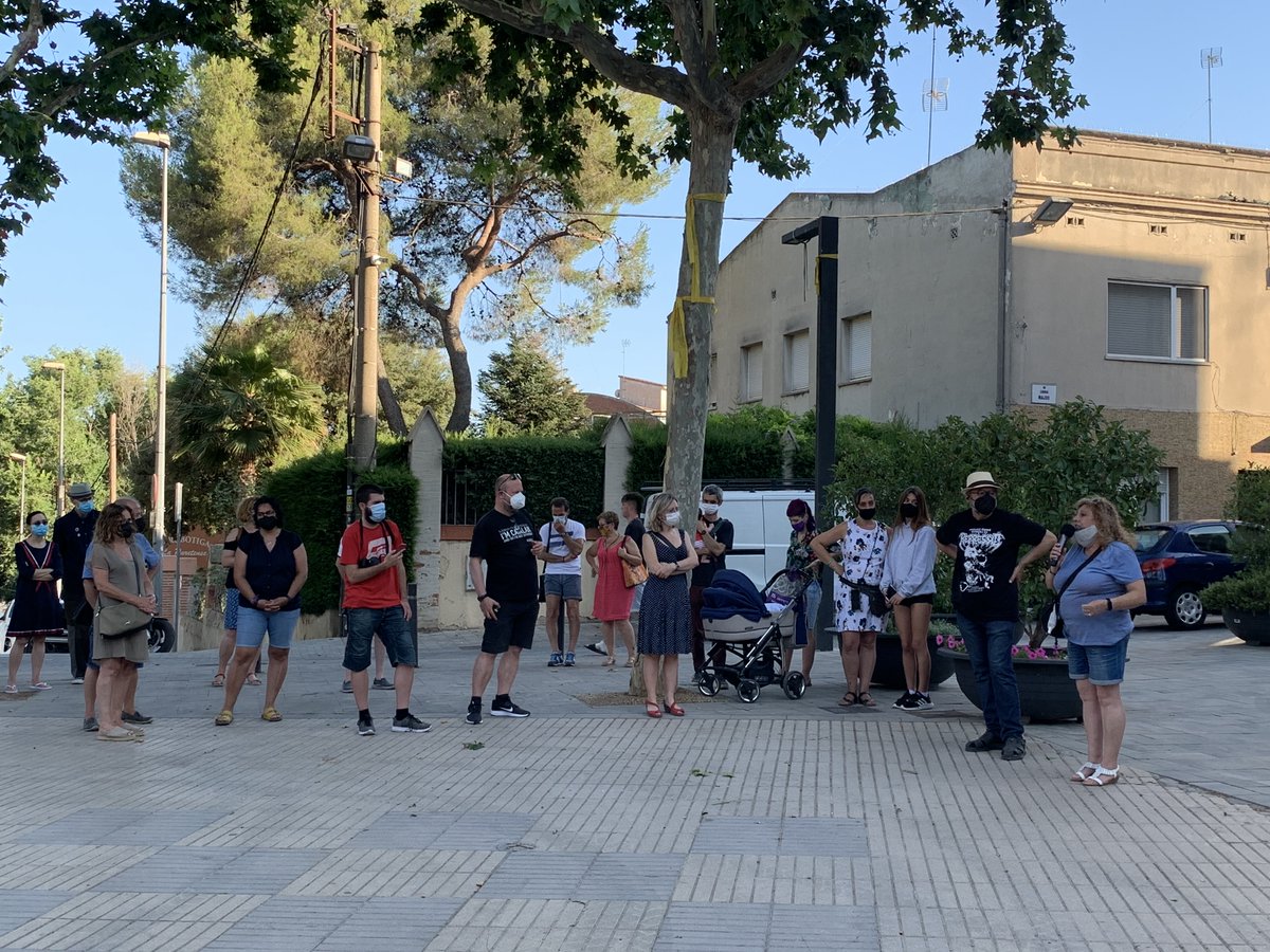 L’acte, conduït per Carme Badosa de l’@arparets, va comptar amb les intervencions d’en Roger Español, en <a href="/Pol_Absolucio/">Pol Absolució</a> que el pròxim 19 de juliol té el seu judici, els familiars d’en David i l’Álvaro o d’en Bilal, un altre jove represaliat de #Parets.