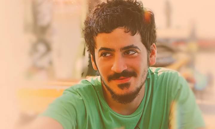 #AliİsmailKorkmaz hep 19 yaşında.
8 yıl önce karanlık bir sokakta, karanlık vicdanların daha 19 yaşındayken öldürdüğü Ali İsmail Korkmaz'ı rahmetle anıyorum.
