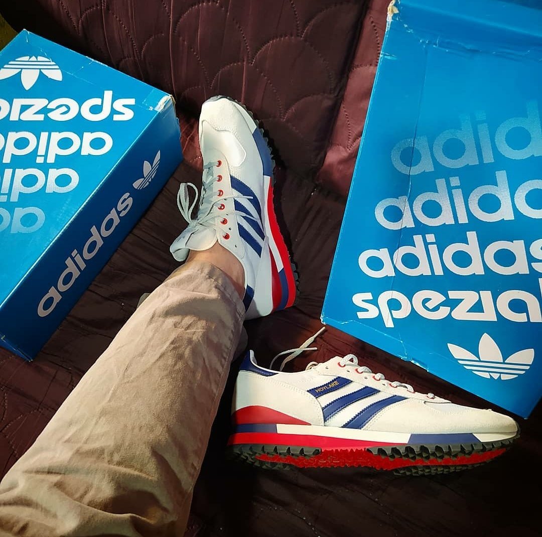 Rinhocero's tweet photo. @adiFamily_ They are fire 👌 gertone on Instagram ✌️ https://t.co/PvLmTC0X6b