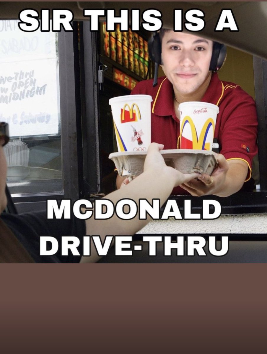 McytStudios's tweet photo. @VelvetIsCake @BadBoyHalo Bro please...JUST STOP ALREADY, WE CANT KEEP DEFENDING YOU😭😭 https://t.co/xYgxmfBBm4