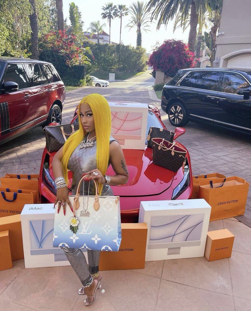 E56lkOwVgAI9d27?format=jpg&name=medium