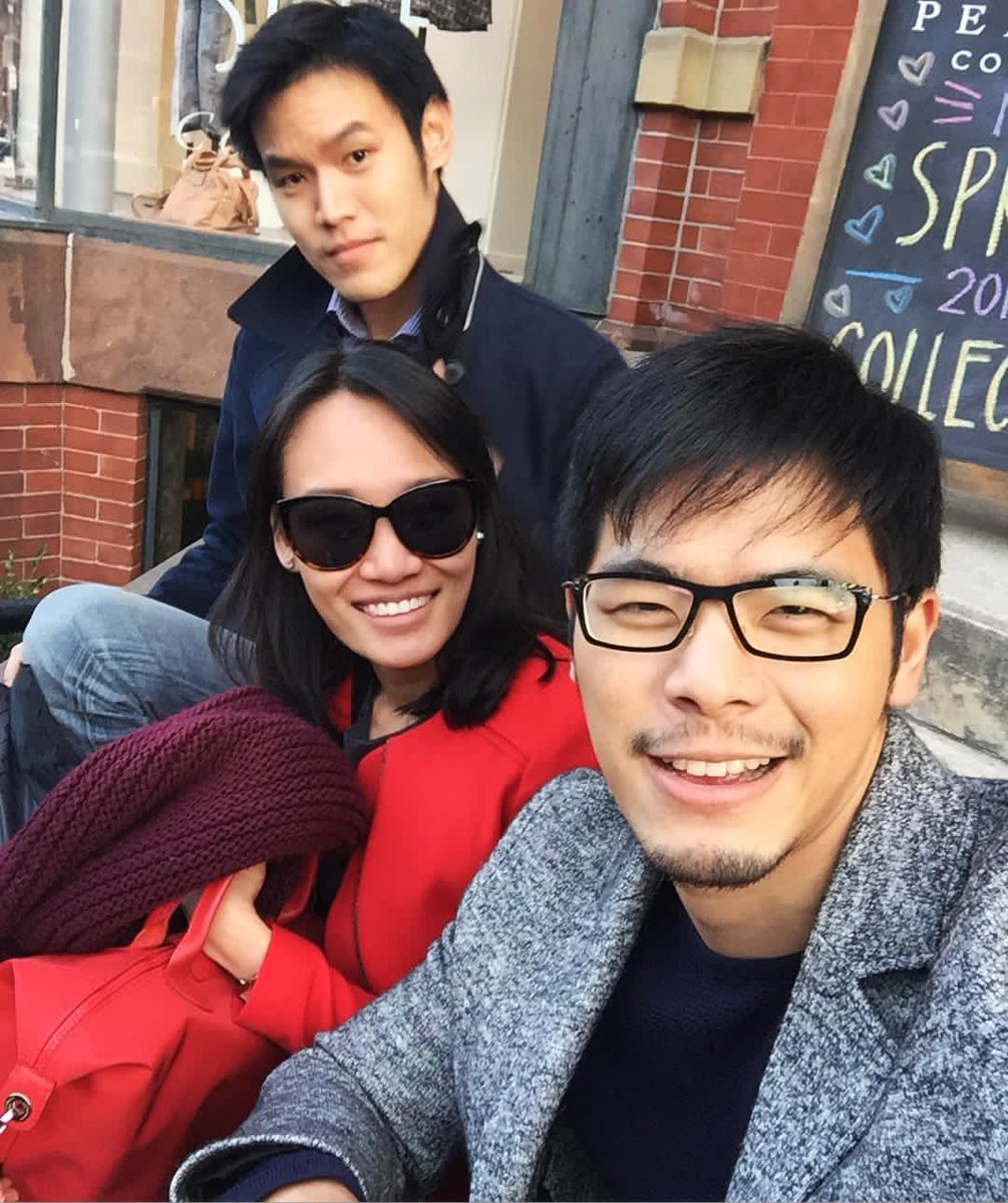 Derek_Ng_'s tweet photo. “I would rather walk with a friend in the dark, than alone in the light.” #friendship #lovely #love https://t.co/QPKK1fy1js