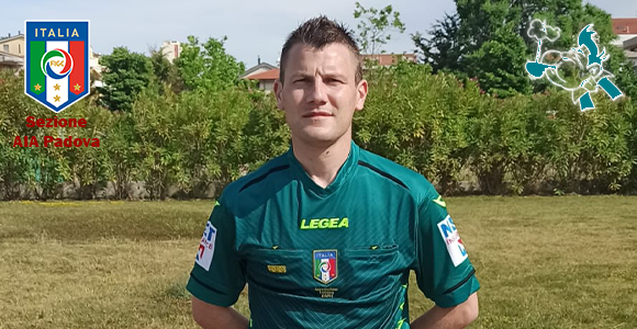 AIA_Padova's tweet photo. 📣🅽🅴🆆🆂📣

Il nostro alfiere del beach soccer, 𝘈𝘭𝘣𝘦𝘳𝘵𝘰 𝘚𝘗𝘌𝘡𝘡𝘈𝘛𝘐, sarà impegnato oggi in serie A! 
Scoprilo qui: https://t.co/sdBAm9KR3G

#aiapadova #canbs #summer https://t.co/UGZZcrQO4c