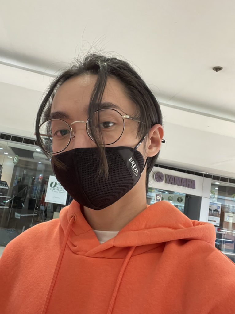 ahJOSHi_'s tweet photo. Guess who got fully vaccinated hihu. https://t.co/qcxKU9kGKf