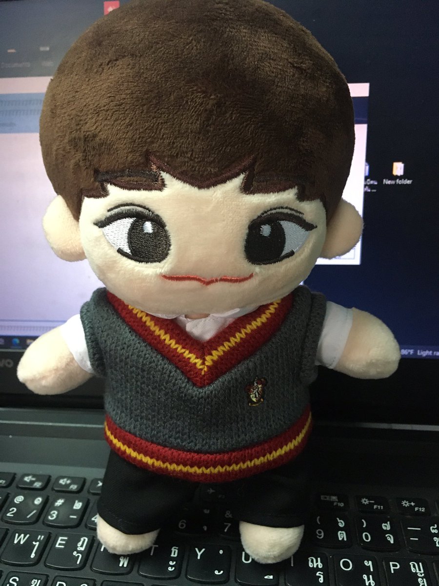 makhampom17's tweet photo. แขนเสื้อพี่ก็จะฟิตๆๆหน่อยนะ ก็คนมีกล้ามอะเนอะๆ ชุดน้องพร๊อพเยอะมากก ขอบคุณแม่ค้ามากๆๆนะค้าบ ส่งไวมาก #vavareview https://t.co/Lc8Hsa3INj