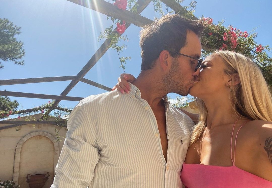 ¡𝐄𝐬 𝐦𝐢 𝐜𝐮𝐦𝐩𝐥𝐞𝐚𝐧̃𝐨𝐬! 

𝐄𝐬𝐭𝐨𝐲 𝐭𝐚𝐧 𝐚𝐠𝐫𝐚𝐝𝐞𝐜𝐢𝐝𝐚, 𝐩𝐞𝐫𝐨 𝐬𝐢𝐞𝐧𝐝𝐨 𝐬𝐢𝐧𝐜𝐞𝐫𝐚 𝐬𝐨𝐥𝐨 𝐥𝐞 𝐩𝐢𝐝𝐨 𝐚 𝐃𝐢𝐨𝐬 𝐦𝐮𝐜𝐡𝐚 𝐬𝐚𝐥𝐮𝐝 𝐞𝐧 𝐧𝐮𝐞𝐬𝐭𝐫𝐚𝐬 𝐯𝐢𝐝𝐚𝐬. 𝐏𝐨𝐫𝐪𝐮𝐞 𝐲𝐚 𝐭𝐞𝐧𝐠𝐨 𝐭𝐨𝐝𝐨 𝐥𝐨 𝐝𝐞𝐦𝐚́𝐬. 𝐋𝐨𝐬 𝐚𝐦𝐨 ♥︎