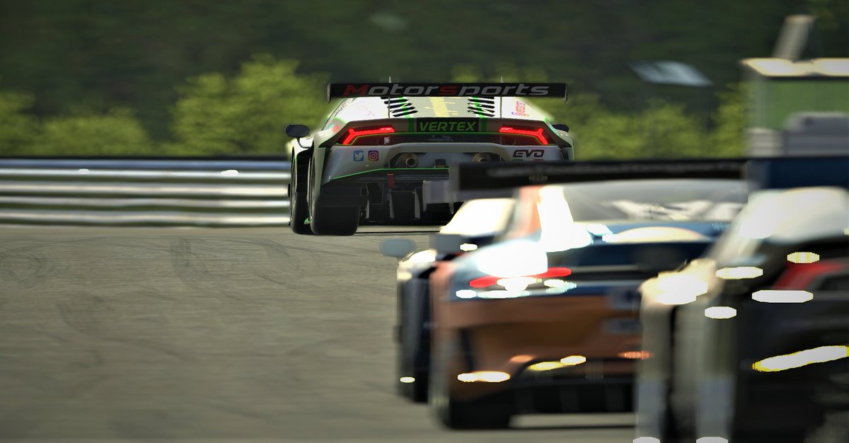 🏁 🏁Gran VICTORIA🏆🏆  en la VRS Endurance de <a href="/iRacing/">iRacing</a>  en el circuito de <a href="/SnettertonMSV/">Snetterton Circuit</a>  💪 💪  🏁 🏁