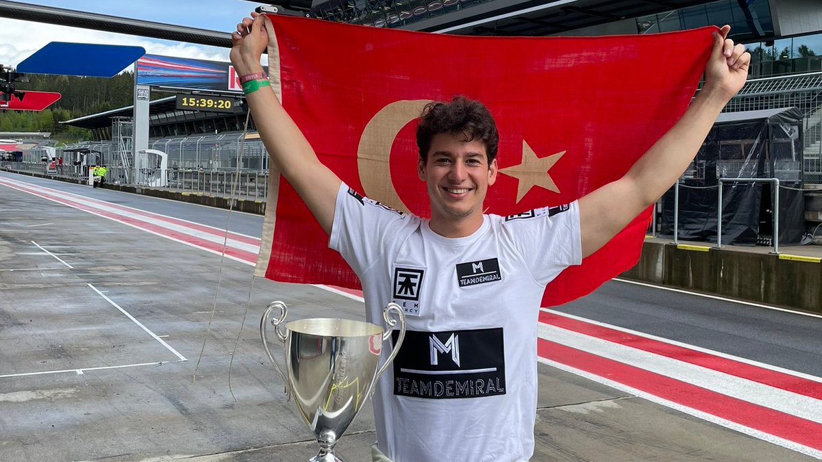 Euroformula Open Macaristan yarışında zaferin adı Cem Bölükbaşı oluyor.🇹🇷