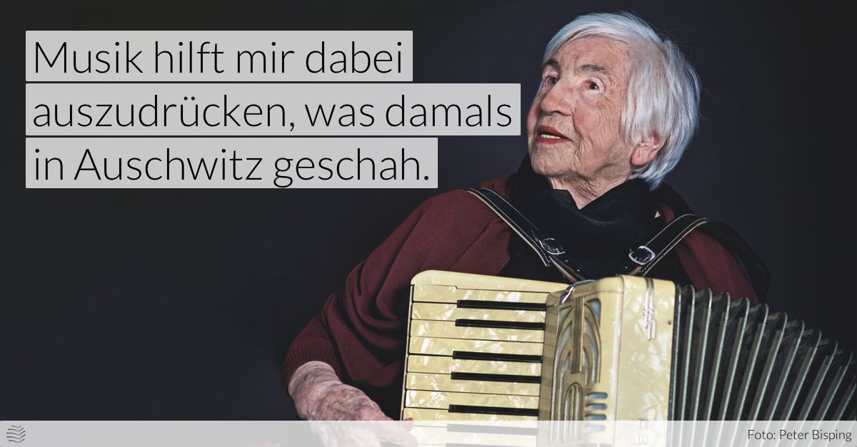 4000hertz's tweet photo. Esther Bejarano ist tot. Jan Müller sprach 2019 im Reflektor mit der Auschwitz-Überlebenden über ihr Leben, ihren unermüdlichen Kampf gegen den Antisemitismus und die besondere Rolle der Musik in ihrem Leben.

https://t.co/FyNmJP7CF2 https://t.co/cXARxJLe1I