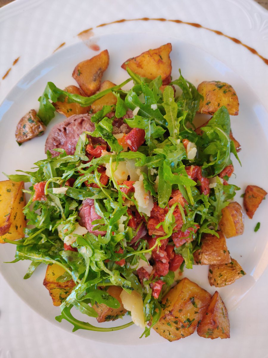 VisitCotedazur's tweet image. Une petite pause déjeuner au restaurant Les Frères de la Baie à @VilledeTheoule...
Une adresse testée et approuvée ! 😋😋😋
#CotedAzurFrance #theoulesurmer #theouletourisme