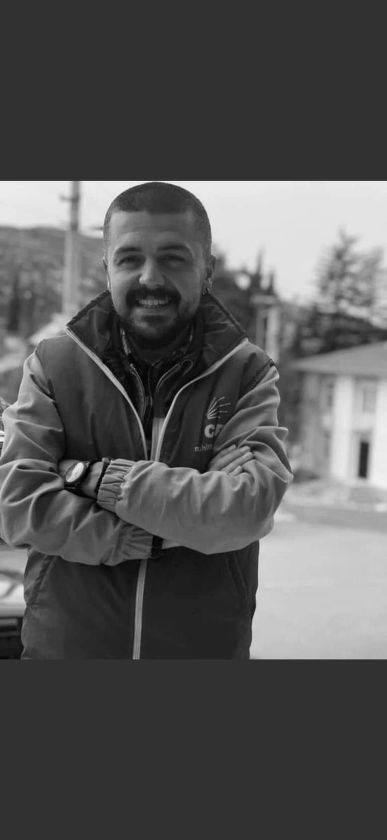 Dayanışmamızın bileşenlerinden CHP Konyaaltı Gençlik Kolları Başkanı Deniz Demiral'ı trafik kazası nedeniyle kaybettik. Gençlik adına vermiş olduğu emek ve demokrasi mücadelesini asla unutmayacağız.