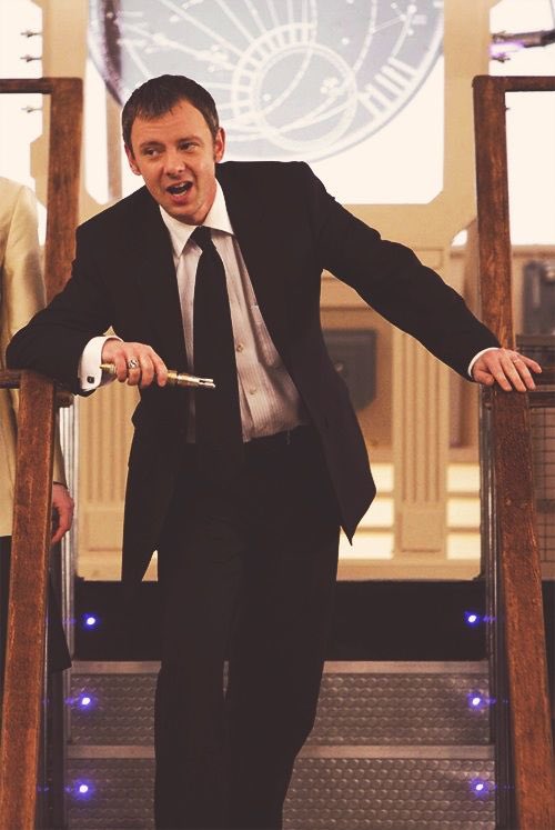 Twin_Peaks_Girl's tweet photo. Happy Birthday to my favourite Master, John Simm!. Hope you have a spec-ta-cu-lar day! 😈👽🎂
#johnsimm #themaster #doctorwho #whovian #doctorwhocommunity #thedrums #fourknocks #timelord #votesaxon #happybirthday 
“Can you hear them, Doctor? The drums? The never ending drums!” 🥁 https://t.co/P9FKz1rJZG