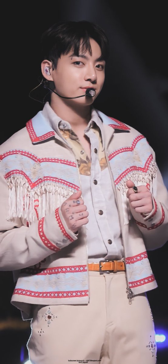 BTSBangtanLocks's tweet image. Lockscreen's| @BTS_twt 
A BUTTERFUL GETAWAY [1]
#방탄소년단 #BTS #PermissiontoDance
Don't repost! be honest!∅ 
#btslx13