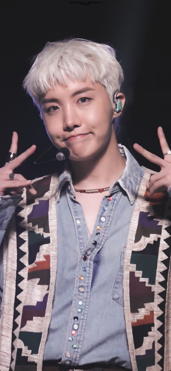 BTSBangtanLocks's tweet image. Lockscreen's| @BTS_twt 
A BUTTERFUL GETAWAY [3]
#방탄소년단 #BTS #PermissiontoDance
Don't repost! be honest!∅ 
#btslx13