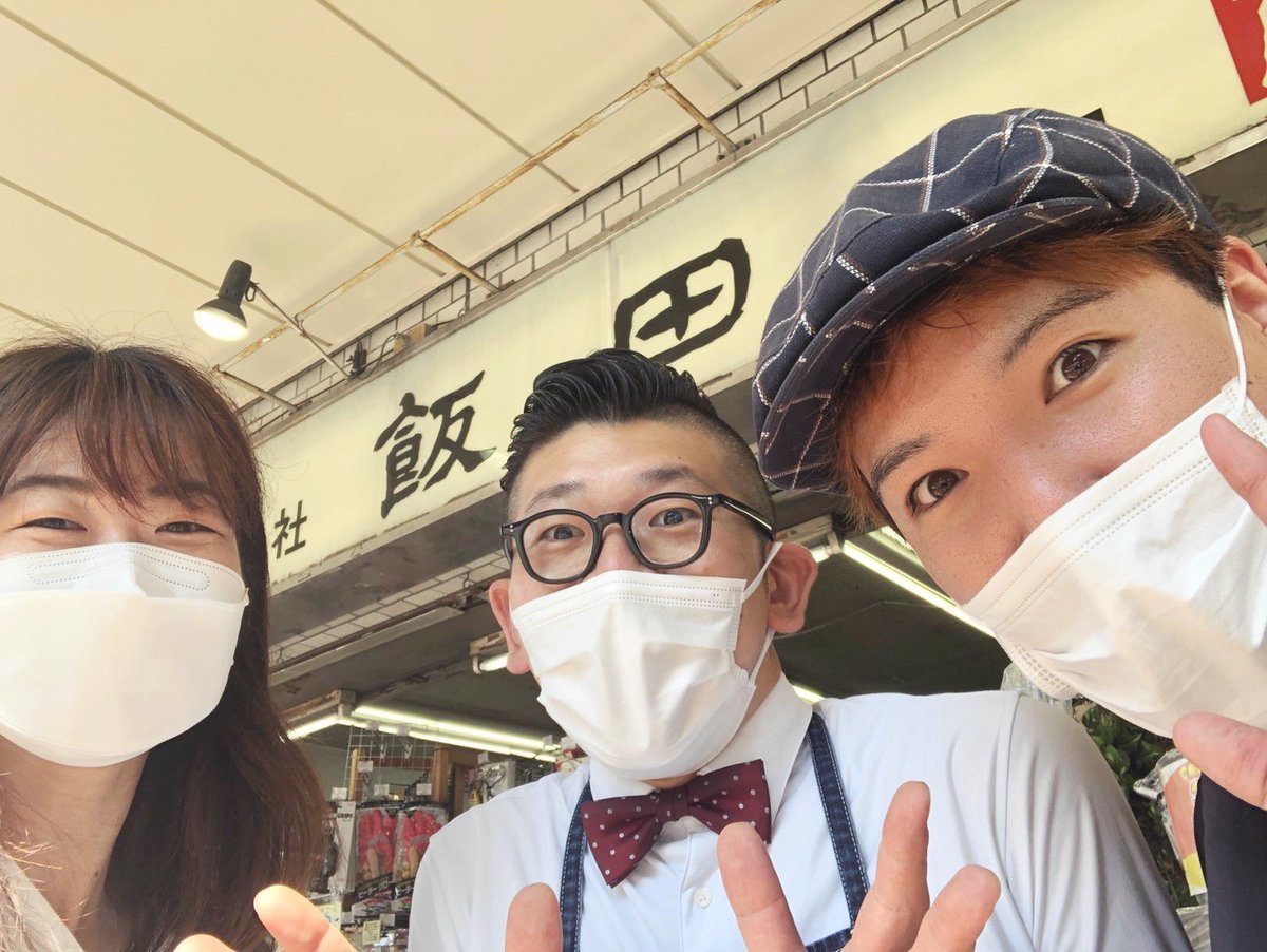 ramen10004's tweet photo. 炒飯栄養士のじゅりさん@JuriJapan1 と、かっぱ橋道具街巡り🍜
飯田屋さんにお邪魔して、6代目の飯田結太さんにラーメンの調理道具をいろいろ解説していただきました！
とても気さくで道具愛溢れる方でした😆
飯田さんに道具の魅力を語っていただくマニアックなイベントも絶賛考えてます‼︎乞うご期待 https://t.co/NhQYlQaE6g