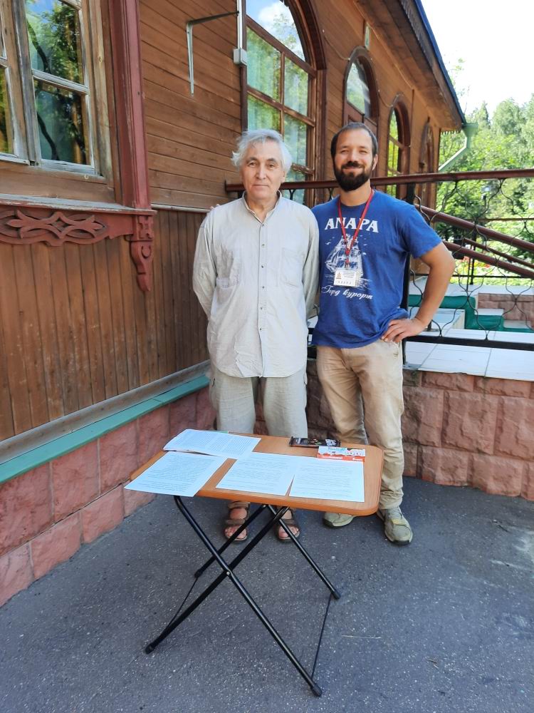 DonblagoRu's tweet photo. Викторина в день праздника святых Петра и Февронии
в храме Державной иконы Божией Матери в Чертанове провели призовую катехизическую викторину для прихожан храма
https://t.co/rmCnXLzGdH https://t.co/Rv2nYcdmDC