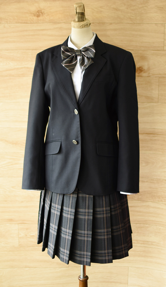 東京都立志村学園 女子ブレザー制服□165Aが出品されました。 現在価格