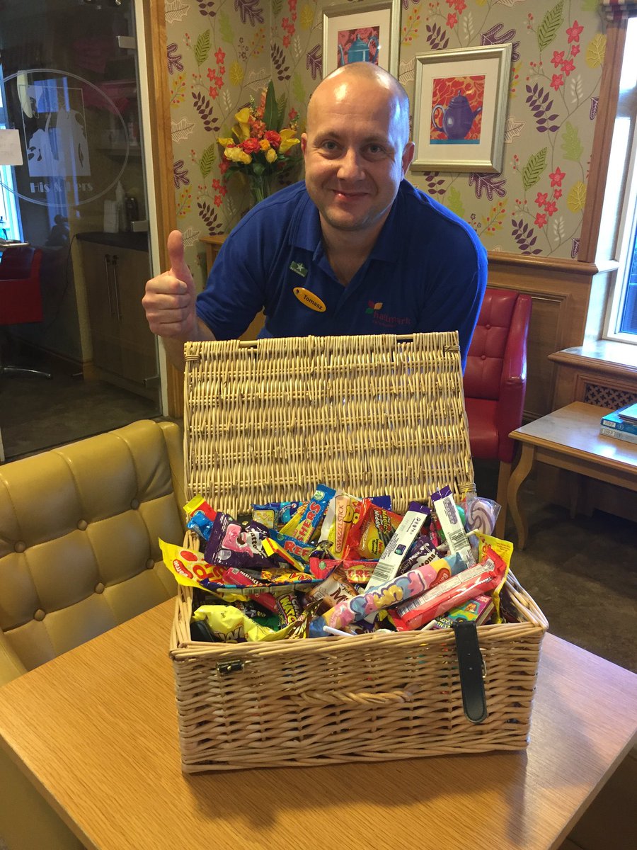 KewHouseCare's tweet photo. Say hello 👋 to Tomasz. Tomasz is our Maintenance Manager at Kew House. Nothing is ever too much trouble and he approaches every task with a big smile. We are very lucky to have him and residents agree 😊 #maintenance #careersincare #Wimbledon https://t.co/eup0mYdQH2