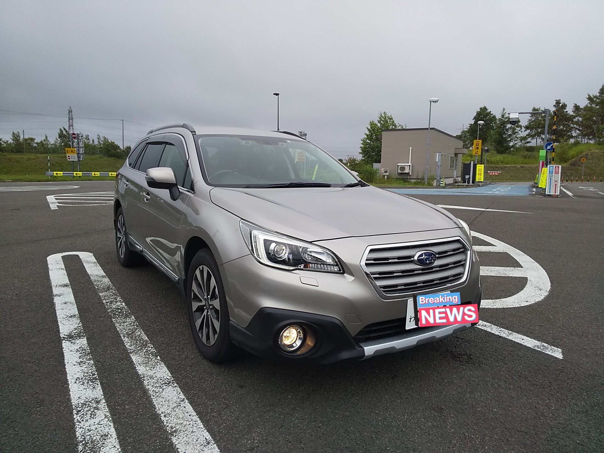 サキノセ A Twitter スバリスト志望としてレンタカーで借りるならスバル車 を最大限贔屓したい 今回借りたレガシィアウトバックは ワンオーナー経てレンタカーになった個体 ドアノブ部分の傷防止カバー センターディスプレイ Etc連動のビルトインナビ ブラインド