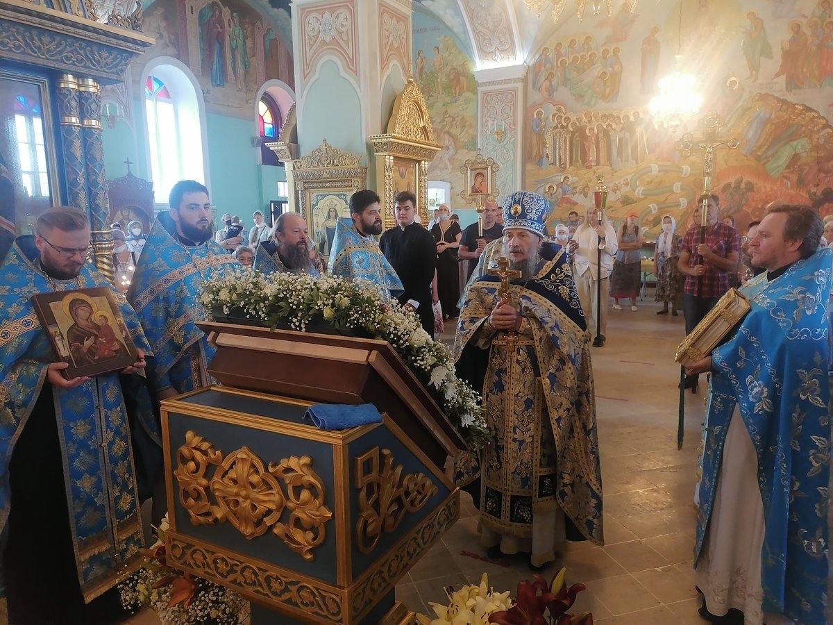 Престольный праздник в Тихвинском храме города Коломны
gradblagokolomna.ru/2021/07/09/%d0…