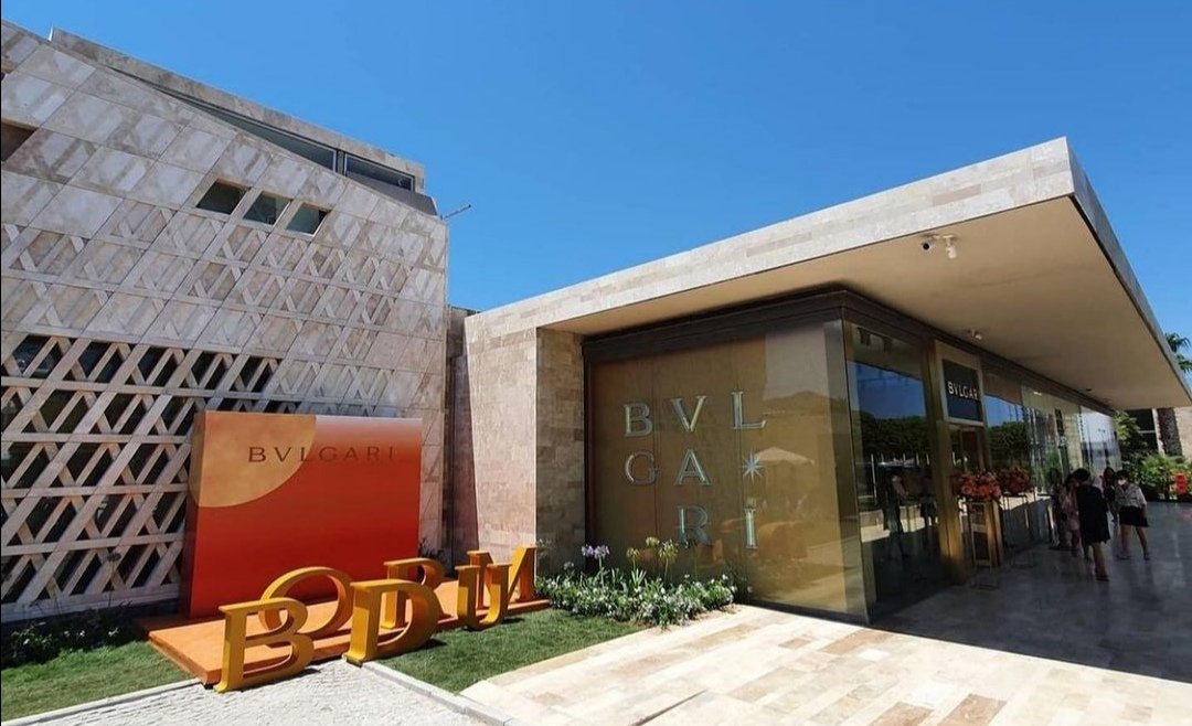 begum yachting on X: Italian luxury brand Bvlgari and one of the world's  leading international fashion houses and luxury goods company Louis Vuitton  have opened their new boutiques in Yalikavak Bodrum  🌟