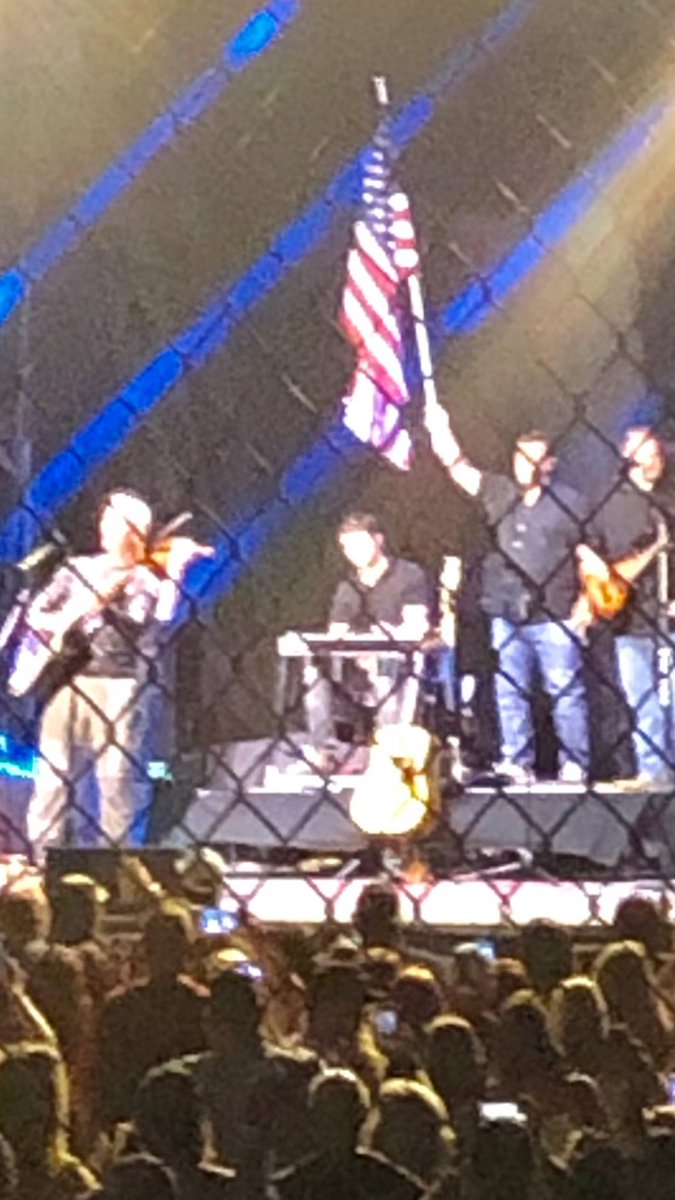 bubbie1964's tweet image. Went to the Knox Co. Fair and saw @SammyKershaw,@CollinRaye, and @TippinAaron. They put on a fantastic show on a beautiful evening. It was similiar to wind therapy. Love these guys and the RootsAnd Boots Tour. #RootsAndBoots