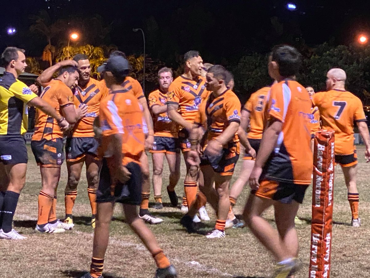 GCBulletin's tweet photo. Israel Folau’s contentious Gold Coast rugby league debut had everything, from chirpy rivals to fan support to tries. 
AS IT HAPPENED: https://t.co/zbO3ANwTv4 https://t.co/zAKPfuBpPb