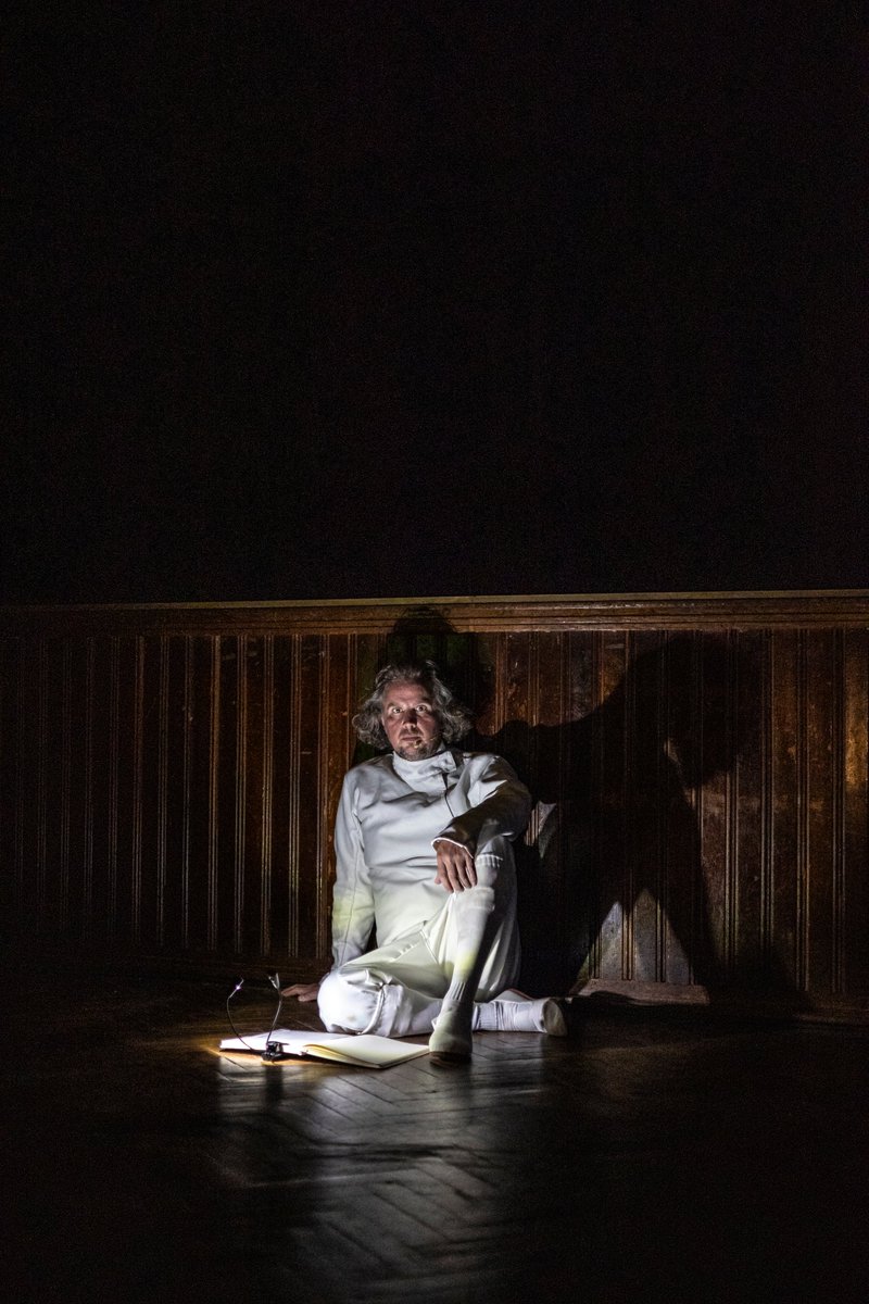 De laatste repetities voor de multidisciplinaire performance Tuimelaar. Vanmiddag de première, daarna dit weekend nog 3x te zien. 
Te zien tijdens Explore the North - The Summer Sessions

Meer info &amp; tickets: explore-the-north.nl/nl/act/tuimela…

#performance #leeuwarden #friesland #cultuur