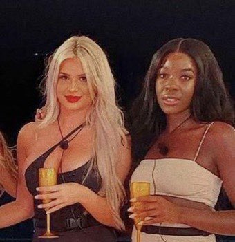 robertslisa454's tweet photo. So, current best case scenario, we vote Liberty and Jake to win, she gets the £50k envelope…but takes it all then turns to Kaz and they share the winnings instead!  #loveIsland https://t.co/TUXWxAOzZz