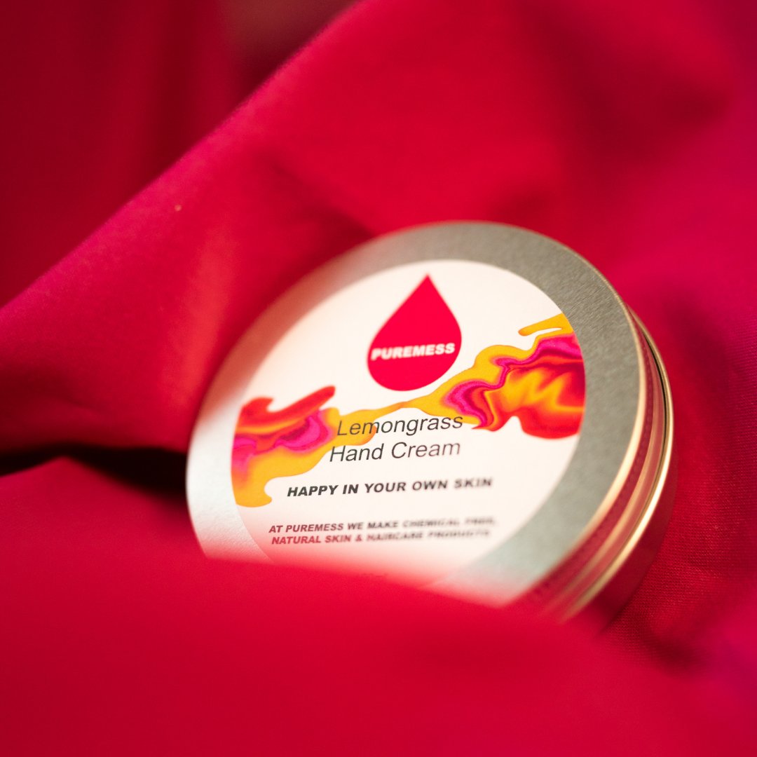 The secret benefit of our Lemongrass Hand Cream 😱

Lemongrass is a truly effective insect repellent - so get ready to throw this on and say goodbye to those pesky bugs! 😊

puremess.co.uk/collections/bo…