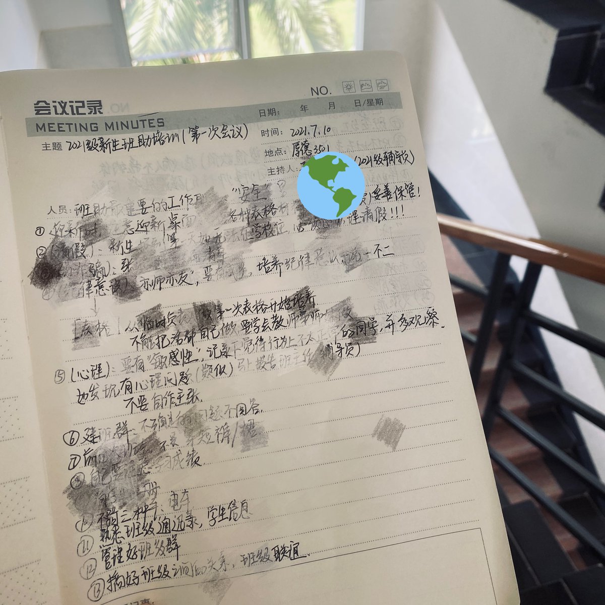 nicoHAPPY233's tweet photo. 有21级的高考生��报考我们学校吗 也许我会是你的新生班助噢～🤣 https://t.co/fR15P9ZWm7