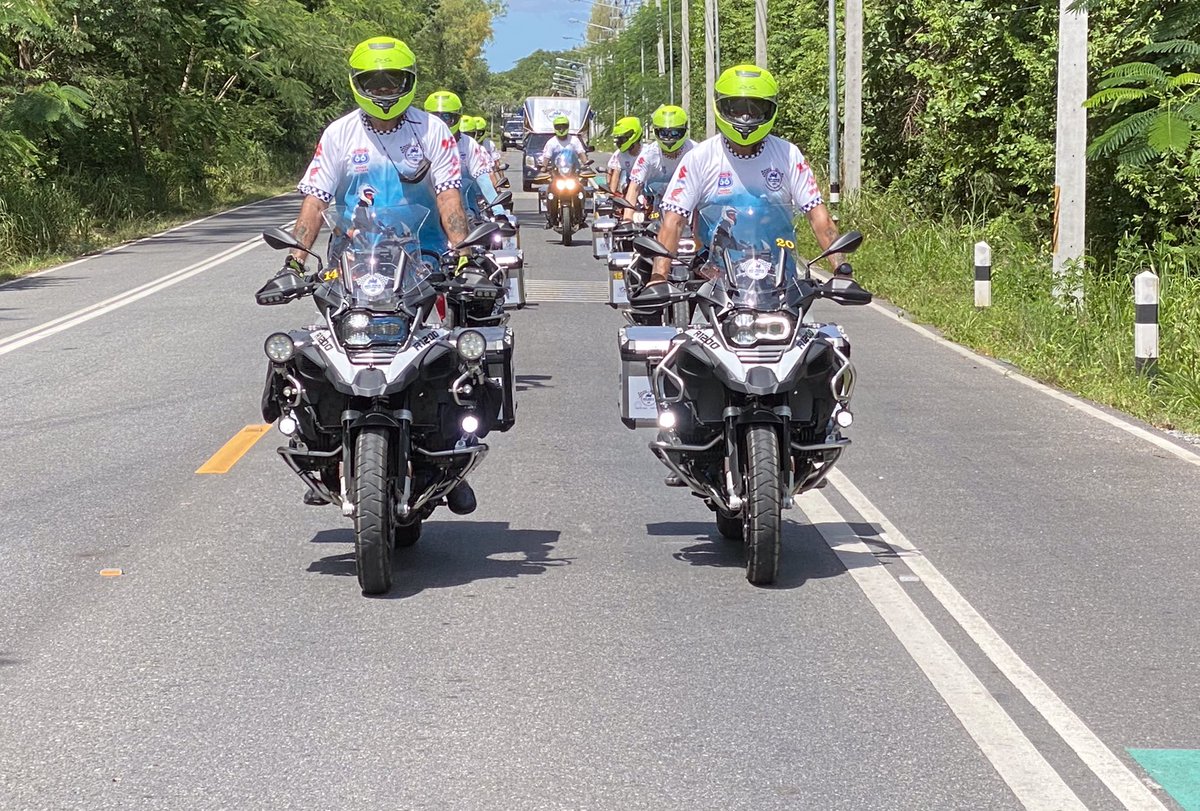 GroupSoi's tweet photo. #bigbiketouringco https://t.co/Wh9DQ4lvkj #pattaya #Thailand #landoffsmiles https://t.co/K28JcDcX8t