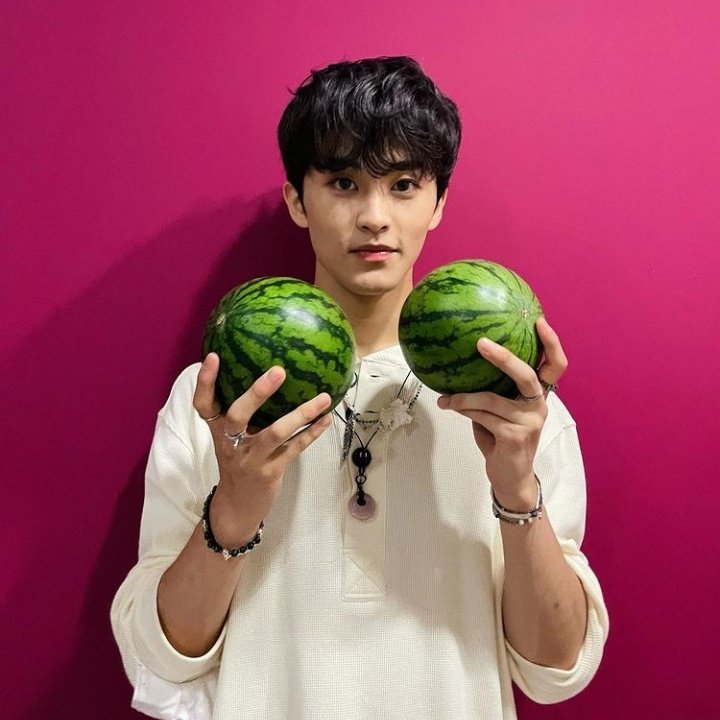 °บองอ° tweet media