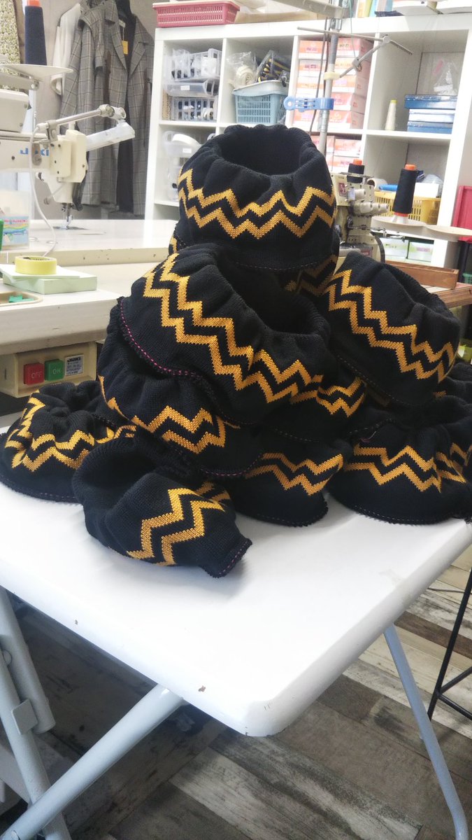 MasterkeyJp's tweet photo. 22AW 頑張って生産中！
#masterkey
#madeinjapan
#wip
#WorkinProgress 
#日本製
#縫製のお仕事
#工業用ミシン https://t.co/zAlI1kQk4P