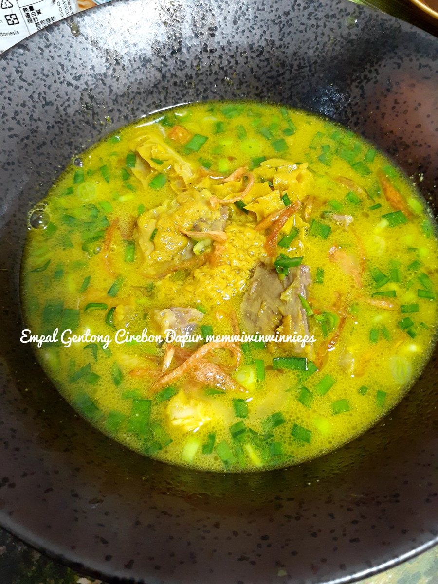 memwiwinwinips's tweet photo. Empal Gentong cirebon 🥩🌶🥥Racikkan👩‍🍳 Dapur memwiwinwinnieps 

#Cooking #Empalgentongcirebon #cirebon https://t.co/7zsgZxzRYw