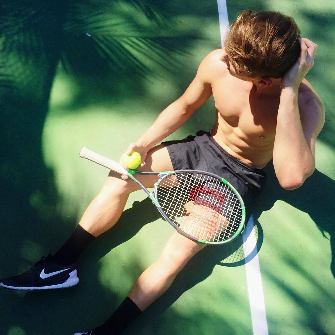 ArchivesTumblr's tweet photo. Let's hit some balls, shall we? https://t.co/aIVQWPBeJ2