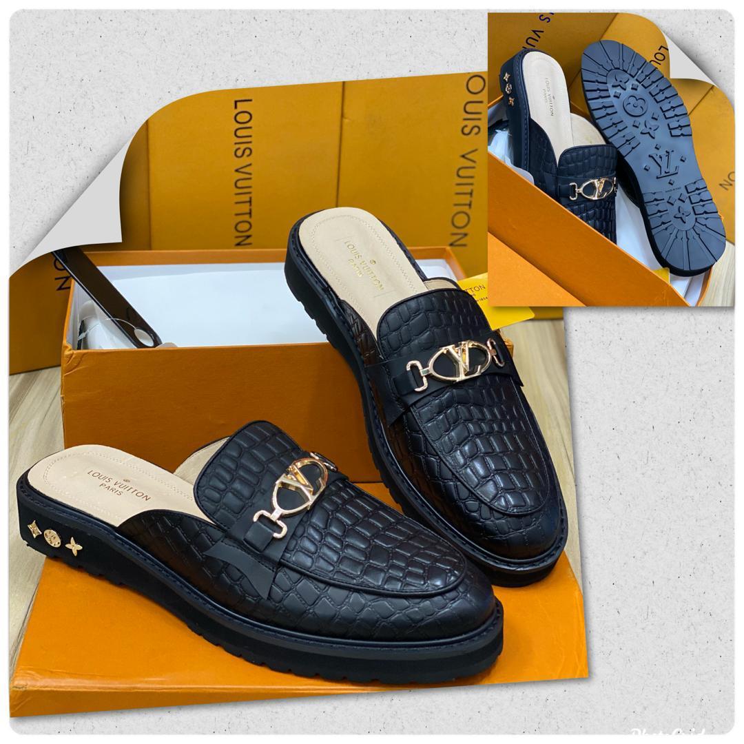 BLACKIE FN on X: Louis Vuitton Half shoe Size: 40 - 45 Price: N30, 000  Brand: Louis Vuitton Delivery within 24hrs Lagos Residents 48 -72hrs Others  States Out Nigeria, kindly send a