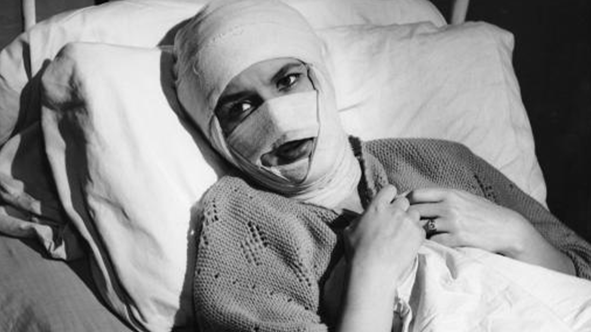 JBHorrorShow's tweet photo. Los distintos rostros de LOS OJOS SIN ROSTRO.
#MadDoctors #Exploitation #FaceOff
Les yeux sans visage (1960) ↖️
Gritos en la noche (1962) ↗️
Seddok, l'erede di Satana (1960) ↙️
La piel que habito (2011) ↘️ https://t.co/gt2XByY9ut