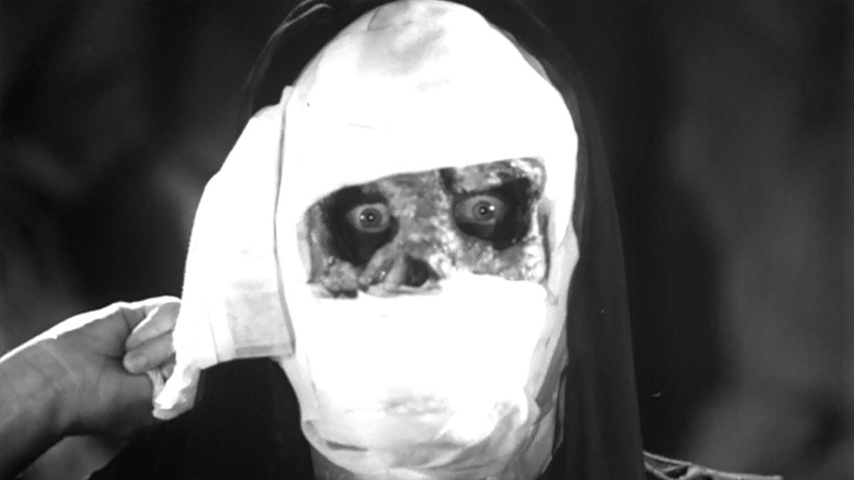 JBHorrorShow's tweet photo. Los distintos rostros de LOS OJOS SIN ROSTRO.
#MadDoctors #Exploitation #FaceOff
She Demons (1958) ↖️
Face of Terror (1962) ↗️
Corruption (1968) ↙️
Bandaged (2009) ↘️ https://t.co/mdQUYsyO9g