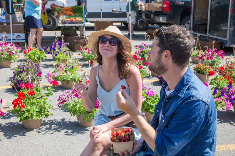 Go on a little "Market March"👣 ! 🎍(NEW!) 
👨‍👩‍👦 A fun, family-friendly, 1-hr tour celebrating the 70th Anniversary of the <a href="/FredFarmMarket/">Fredericton Farmers’ Market</a> ! Every Saturday, 11:30am! <a href="/Calithumpians/">Calithumpians</a> (Look for the sign at the Market!) #EXploreFredericton ow.ly/hF6U50Fs19V